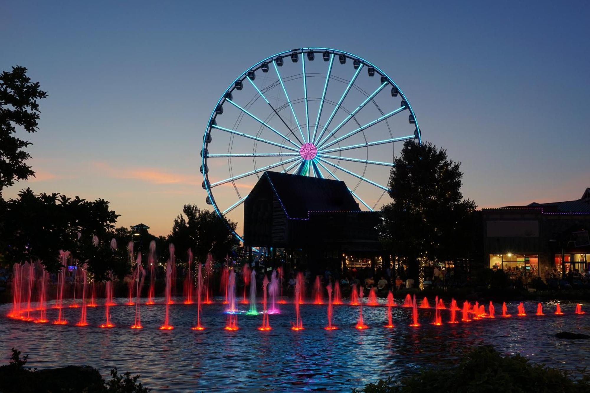 Lazy Bear Lodge, Hot Tub, Resort Pool, Wifi, 1089 Free Tickets Each Paid Day, Dollywood And More Gatlinburg Exterior photo